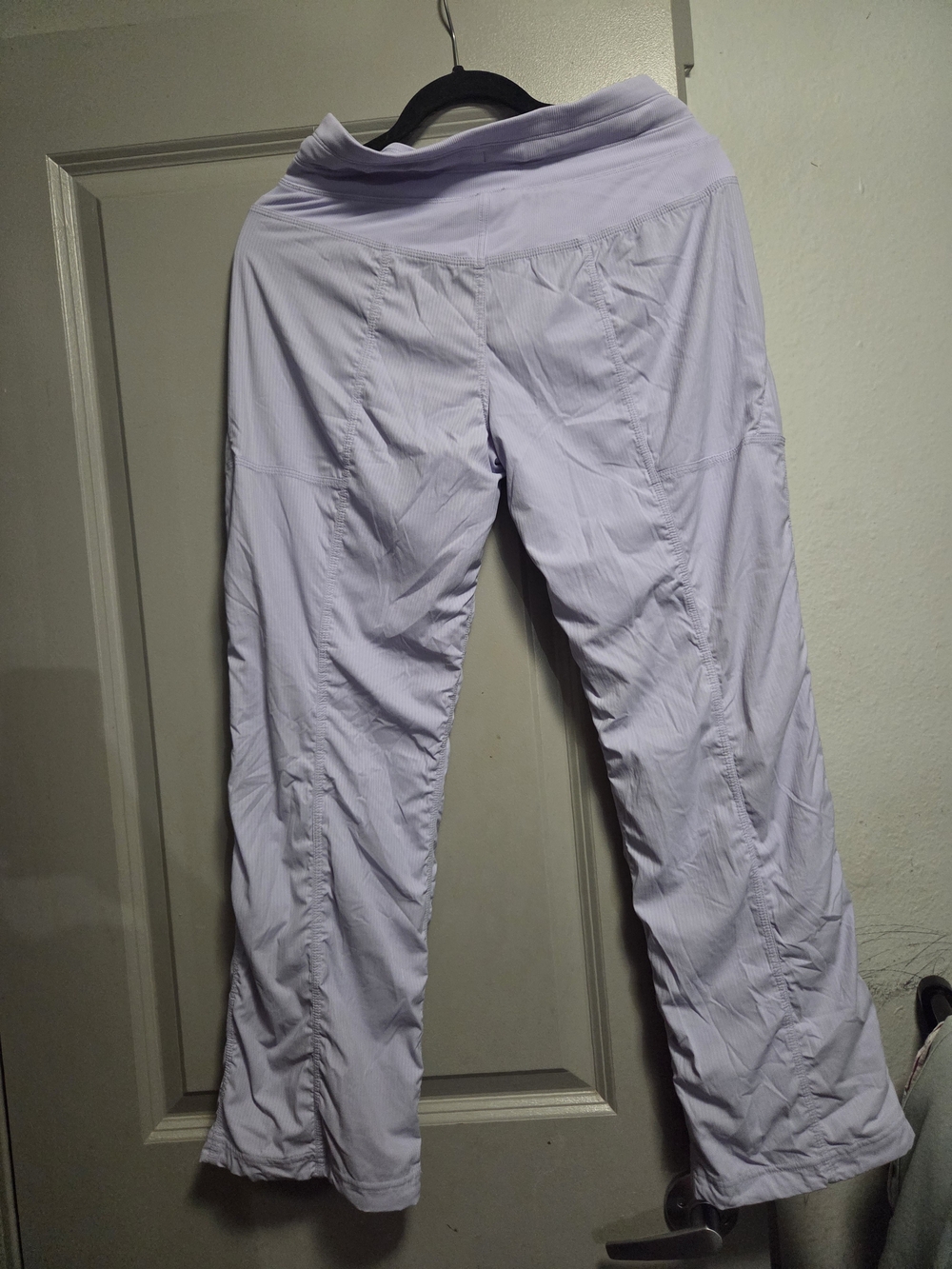 lululemon athletica Women's Light Lavender Capris - Picture 3 of 8